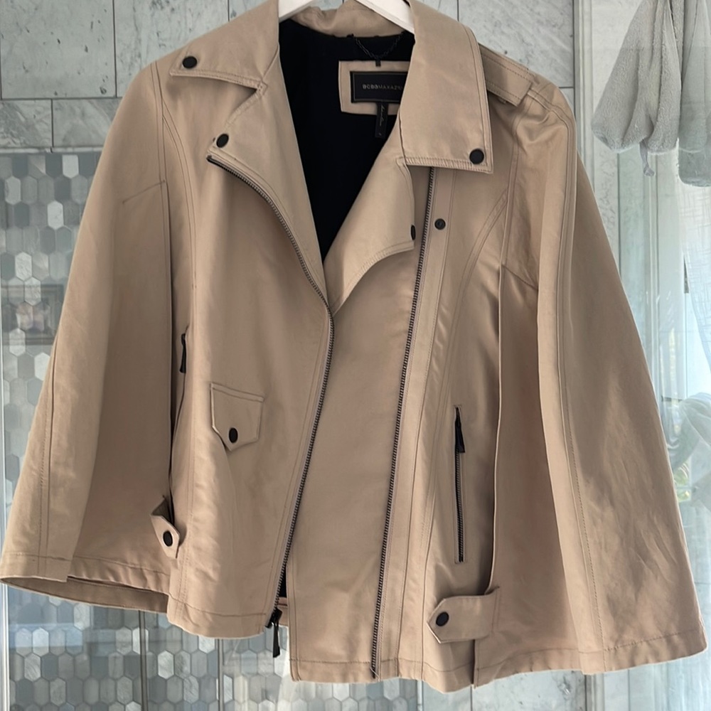 BCBG Cape Rain Jacket - look like Shaun sz M